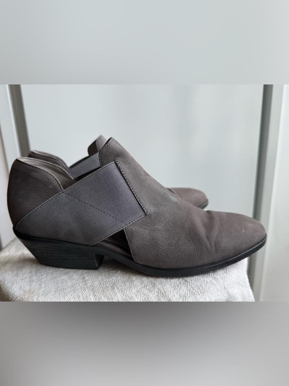 Eileen Fisher Perry Gray Leather Slip-On ankle boots sz 9